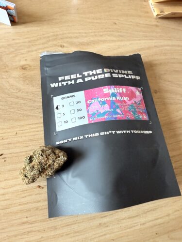 Click to view full screen California Kush photo review