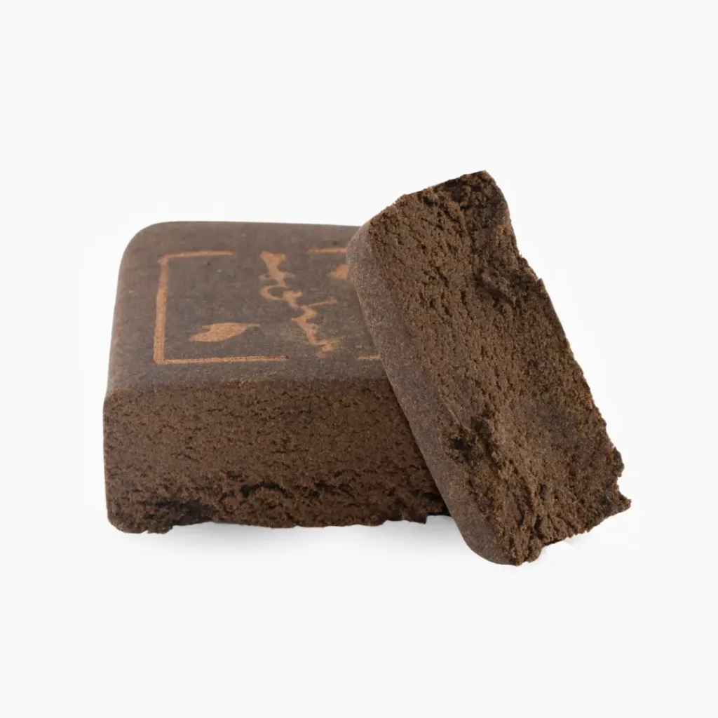 Maroccan Hash 70% CBD, warm donkerbruine gezeefde plak