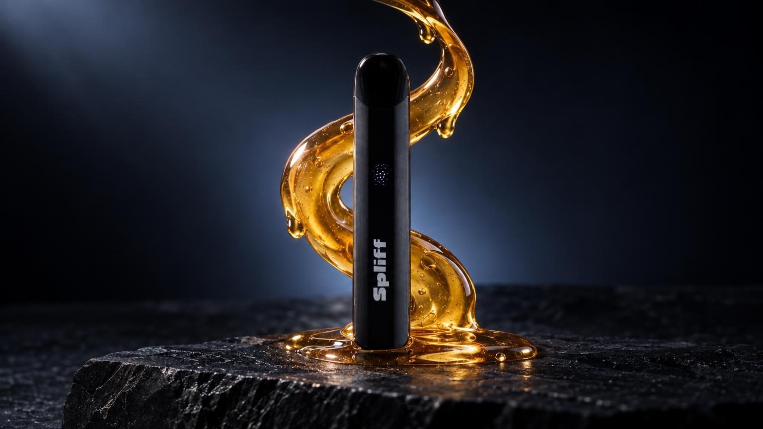 Zwarte pen-vormige vape met gouden vloeistof eromheen op donkere ondergrond, illustreert vape-opties voor wiet vape kopen