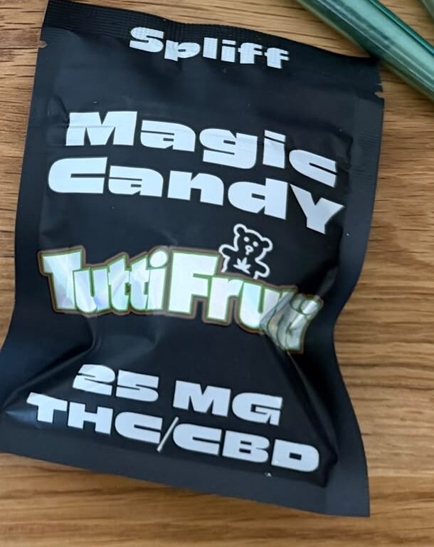 Klantbeoordeling Magic Candy - THC Snoep met foto - Spliff
