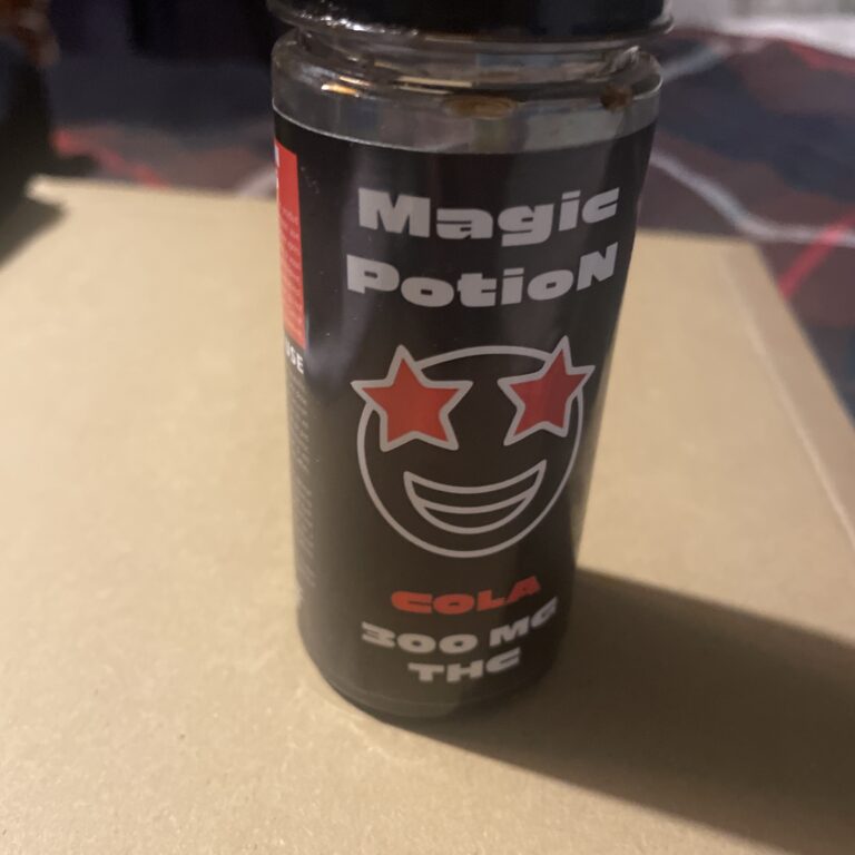 Click to view full screen Klantbeoordeling THC-siroop - Magic Potion - 300 mg met foto - Spliff