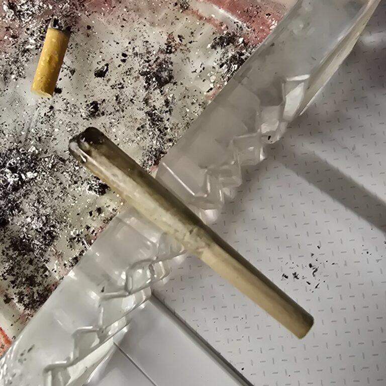 Click to view full screen Klantbeoordeling Voorgerolde CBN joint - Superskunk met foto - Spliff